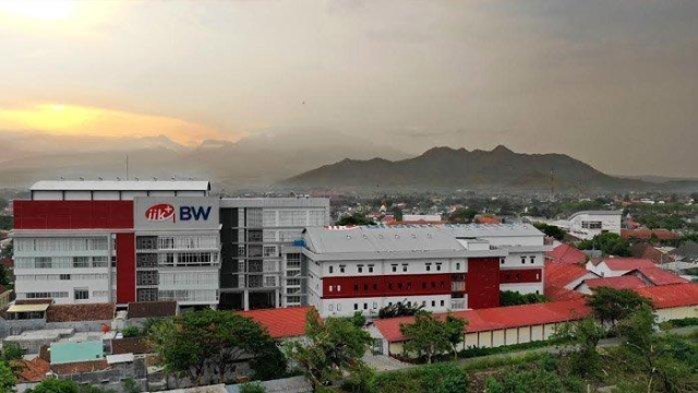 Institut Ilmu Kesehatan Bhakti Wiyata: Pusat Pendidikan Kesehatan
